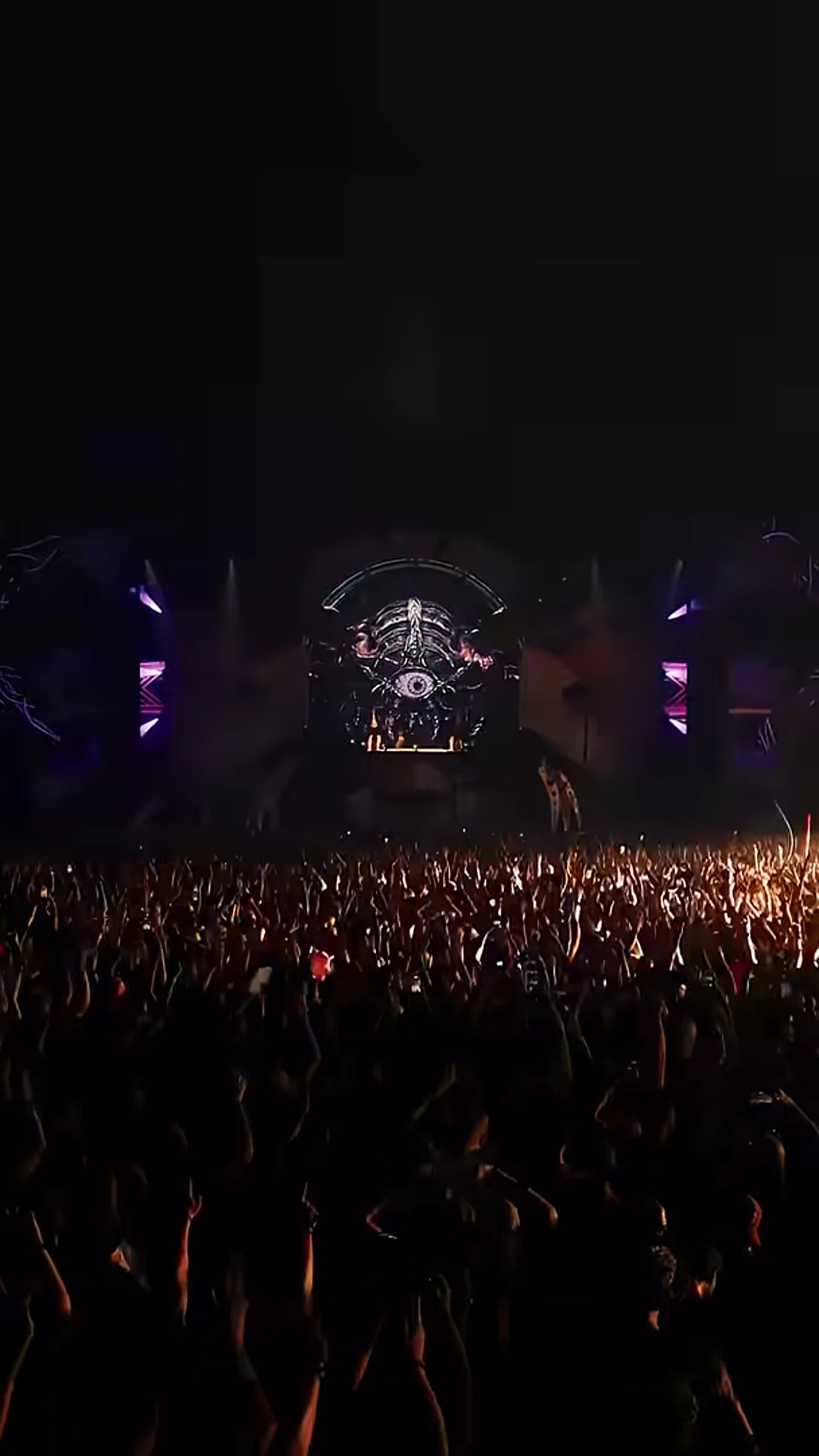Watch Gezellige Uptempo’s Defqon.1 2026 set now on Q-dance YouTube. #defqon1
