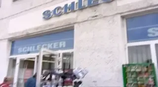 HORST THIELE | SCHLECKER OPA BUNKERT KLOPAPIER