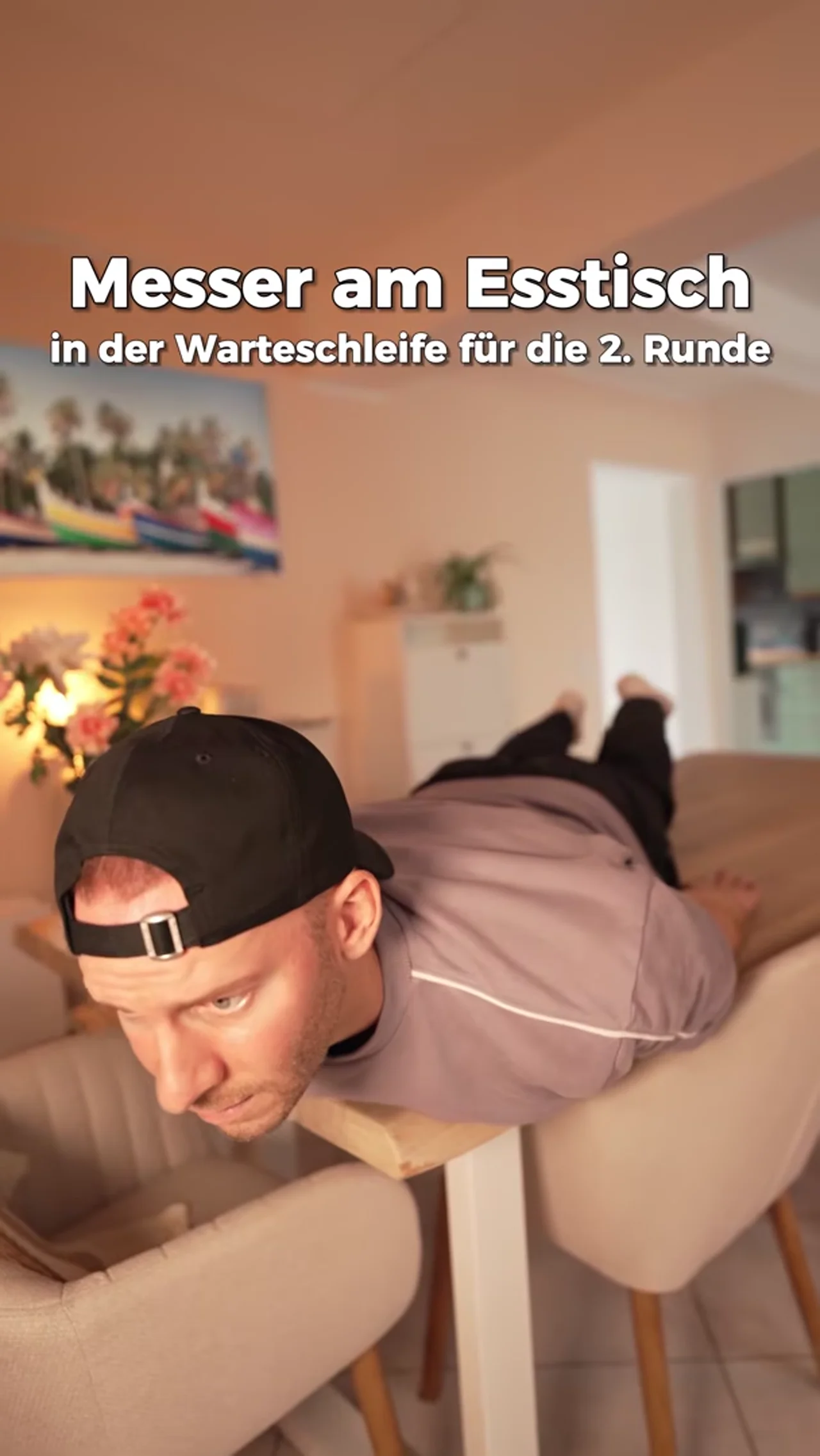 Das dreckige Messer am Esstisch