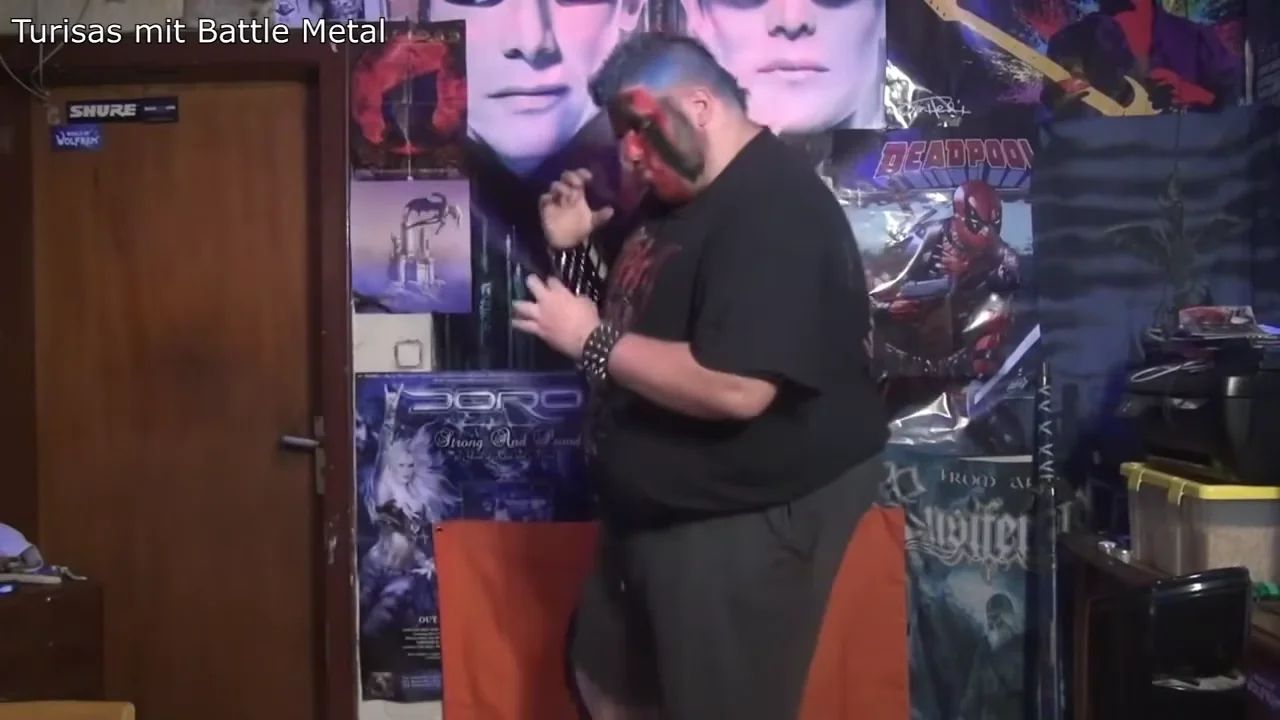 Drachenlord tanzt wie der Dorfdepp aus Emskirchen